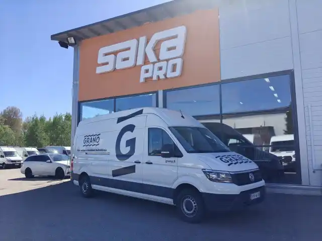 Valkoinen Pakettiauto, Volkswagen Crafter – SYY-618