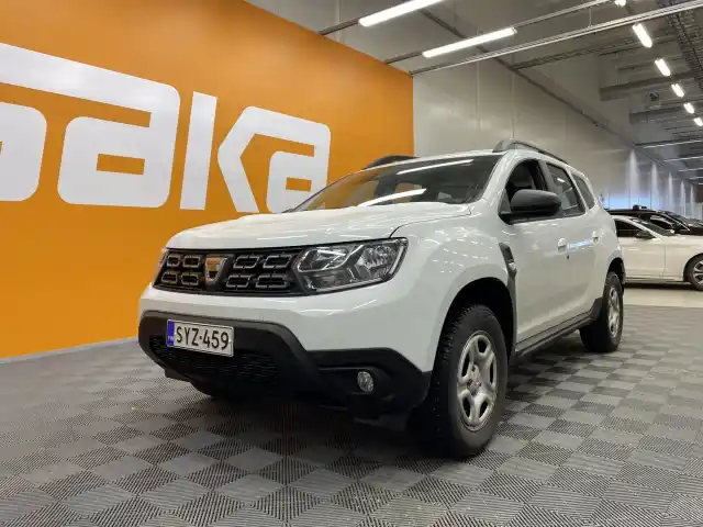 Valkoinen Maastoauto, Dacia Duster – SYZ-459