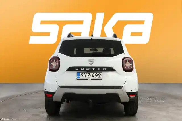 Valkoinen Maastoauto, Dacia Duster – SYZ-492