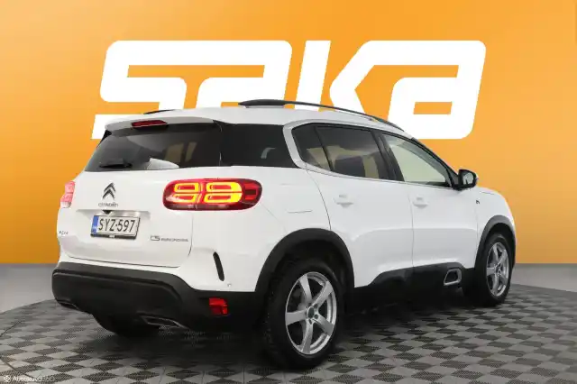 Valkoinen Maastoauto, Citroen C5 Aircross – SYZ-597