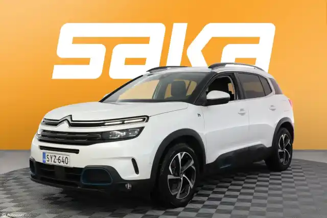 Valkoinen Maastoauto, Citroen C5 Aircross – SYZ-640