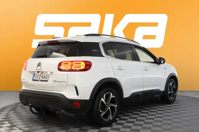 Valkoinen Maastoauto, Citroen C5 Aircross – SYZ-640