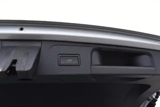 Hopea Farmari, Volkswagen Passat – SZA-161