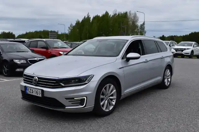 Hopea Farmari, Volkswagen Passat – SZA-161