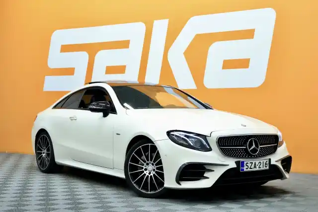 Valkoinen Coupe, Mercedes-Benz E – SZA-216