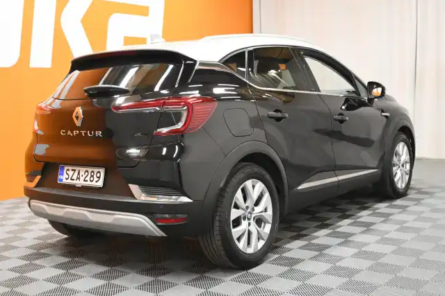 Musta Viistoperä, Renault Captur – SZA-289