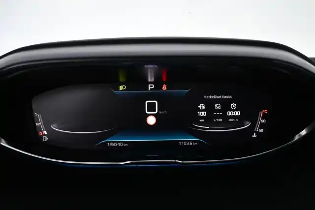 Ruskea Maastoauto, Peugeot 5008 – SZA-436