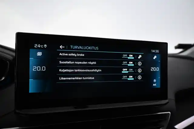 Ruskea Maastoauto, Peugeot 5008 – SZA-436