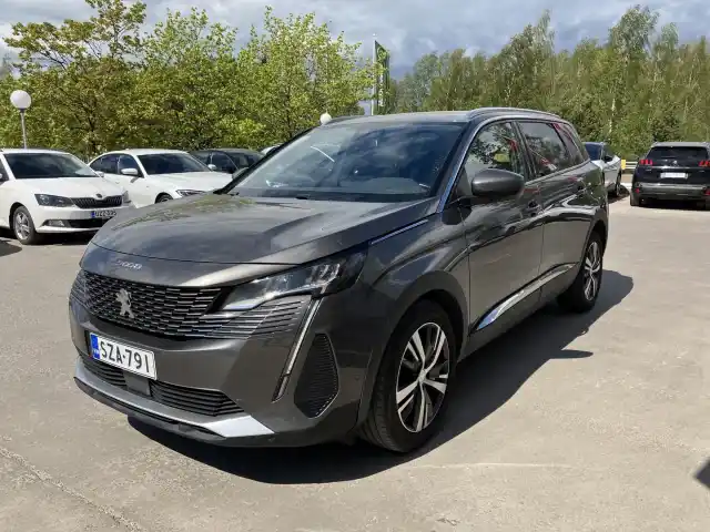 Harmaa Maastoauto, Peugeot 5008 – SZA-791