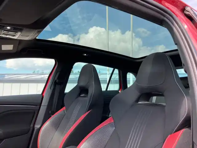 Punainen Viistoperä, Skoda Scala – SZB-653