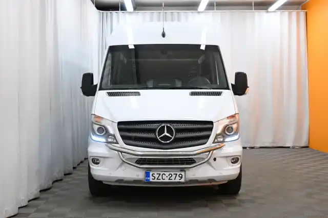Valkoinen Matkailuauto, Mercedes-Benz SPRINTER – SZC-279