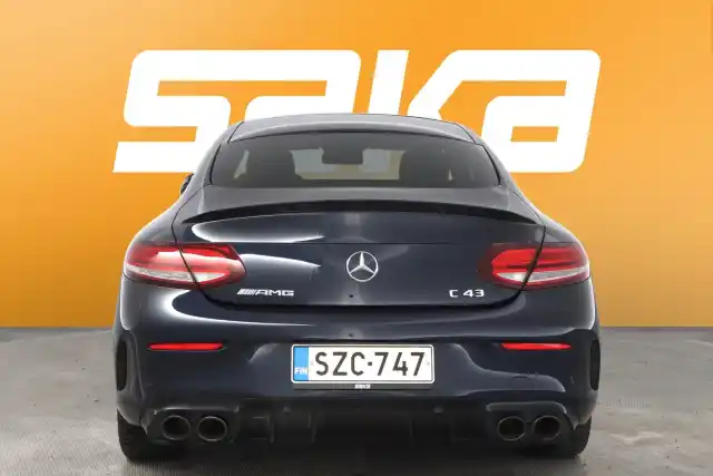 Sininen Coupe, Mercedes-Benz C 43 AMG – SZC-747