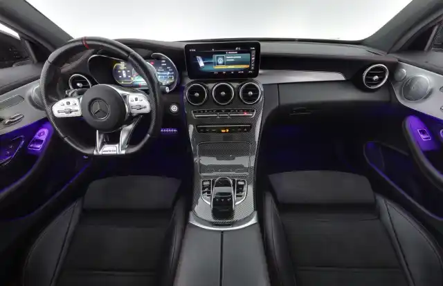Sininen Coupe, Mercedes-Benz C 43 AMG – SZC-747
