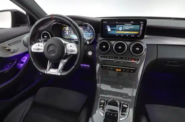 Sininen Coupe, Mercedes-Benz C 43 AMG – SZC-747