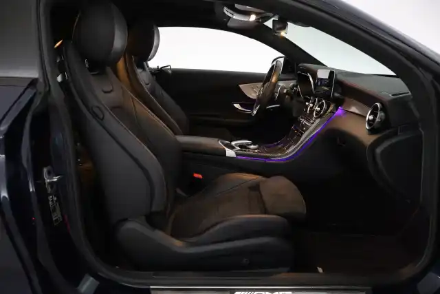Sininen Coupe, Mercedes-Benz C 43 AMG – SZC-747