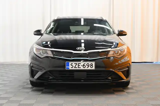 Musta Farmari, Kia Optima – SZE-698