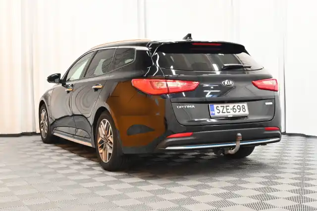 Musta Farmari, Kia Optima – SZE-698