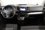 Musta Tila-auto, Toyota Proace Verso – SZF-172, kuva 2