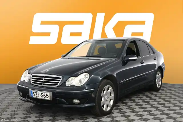 Sininen Sedan, Mercedes-Benz C – SZF-565