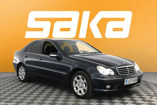 Sininen Sedan, Mercedes-Benz C – SZF-565