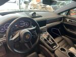 Harmaa Sedan, Porsche Panamera – SZF-975, kuva 3