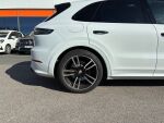 Valkoinen Farmari, Porsche Cayenne – SZF-982, kuva 7
