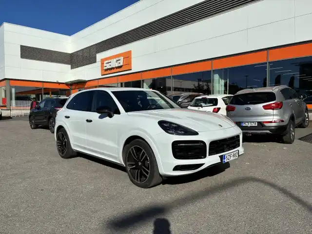 Valkoinen Farmari, Porsche Cayenne – SZF-982