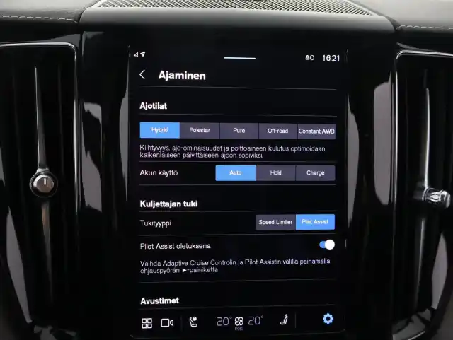 Musta Maastoauto, Volvo XC60 – SZG-313