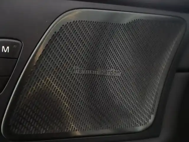Musta Maastoauto, Volvo XC60 – SZG-313