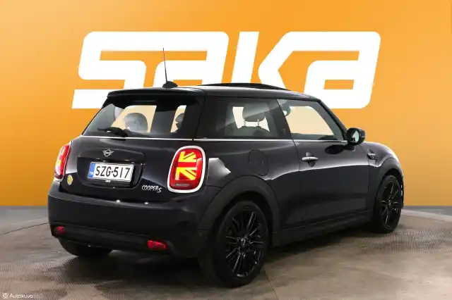 Musta Viistoperä, MINI COOPER – SZG-517