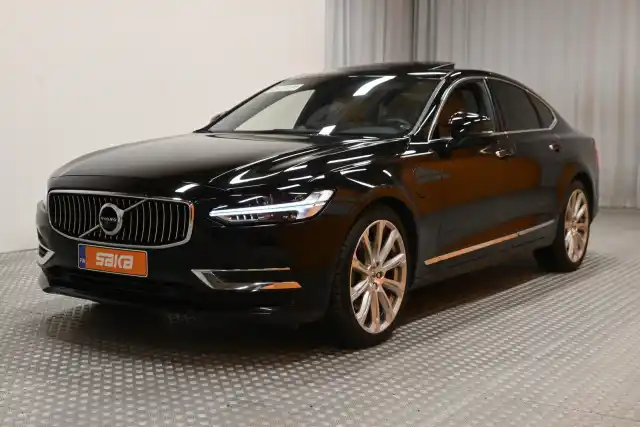 Musta Sedan, Volvo S90 – SZG-660