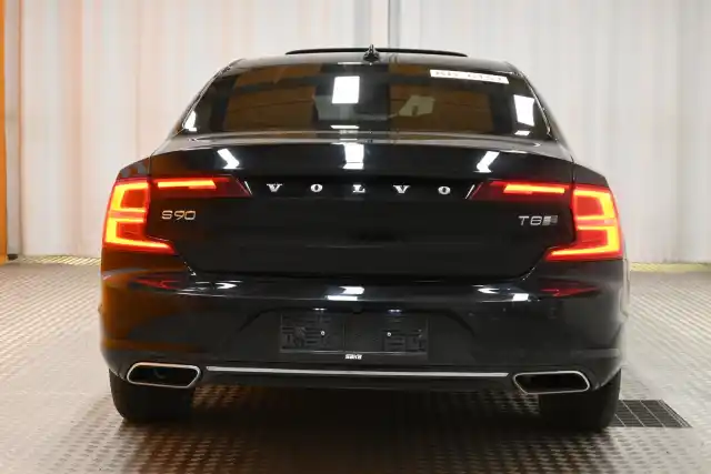 Musta Sedan, Volvo S90 – SZG-660