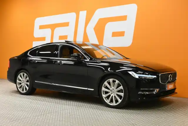 Musta Sedan, Volvo S90 – SZG-660