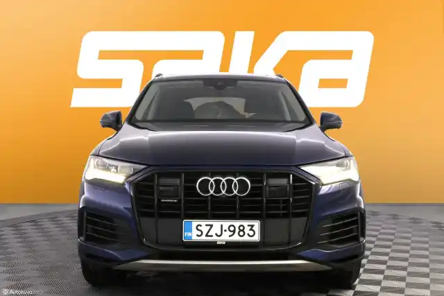  Maastoauto, Audi Q7 – SZJ-983