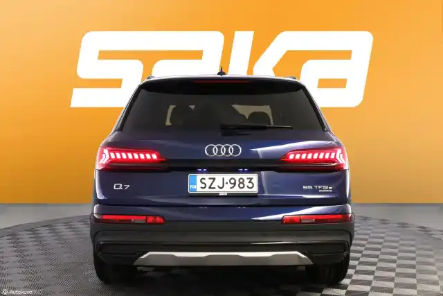  Maastoauto, Audi Q7 – SZJ-983