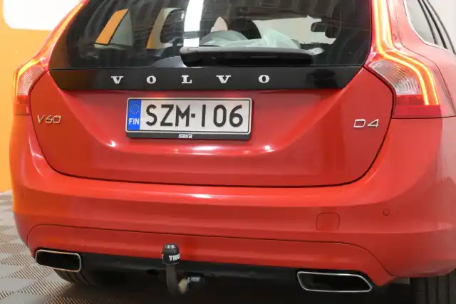 Punainen Farmari, Volvo V60 – SZM-106