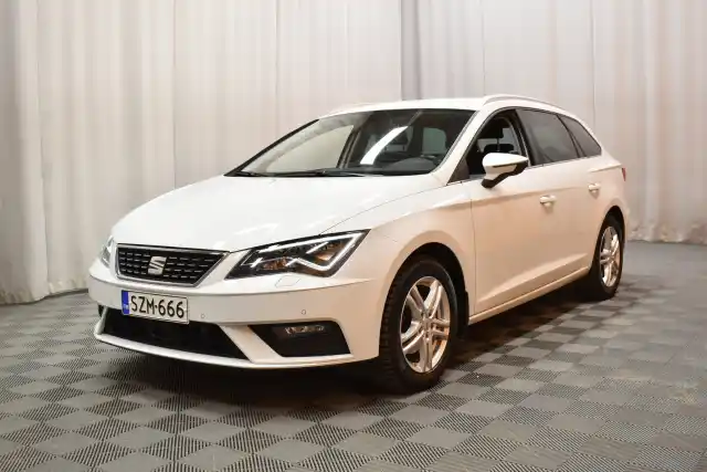 Valkoinen Farmari, Seat LEON SPORTSTOURER – SZM-666