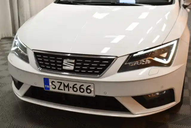 Valkoinen Farmari, Seat LEON SPORTSTOURER – SZM-666