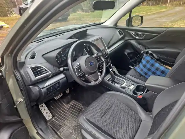 Vihreä Farmari, Subaru Forester – SZM-799