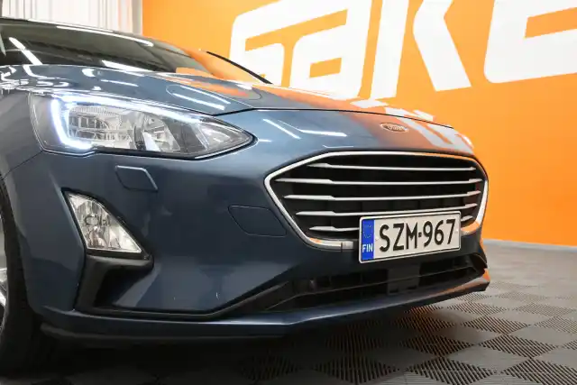 Sininen Viistoperä, Ford Focus – SZM-967