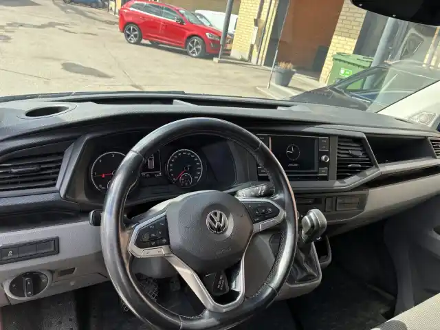 Sininen Pakettiauto, Volkswagen Transporter – SZU-243