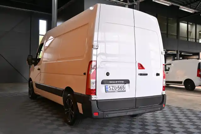 Valkoinen Pakettiauto, Renault Master – SZU-565