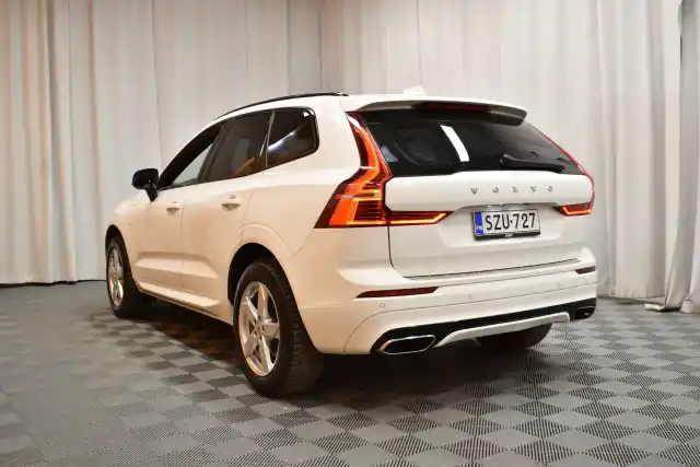 Valkoinen Maastoauto, Volvo XC60 – SZU-727