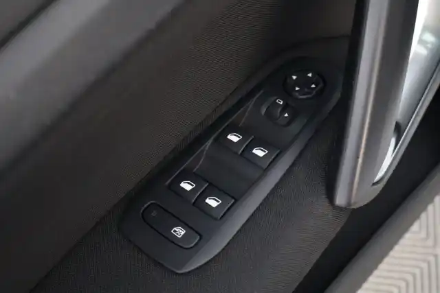 Valkoinen Viistoperä, Peugeot 308 – SZZ-192