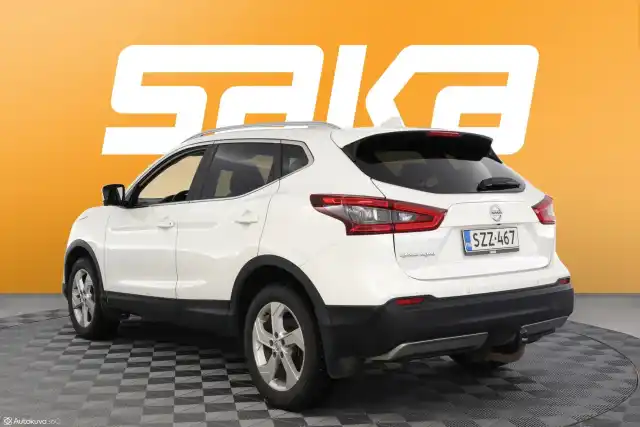 Valkoinen Maastoauto, Nissan Qashqai – SZZ-467