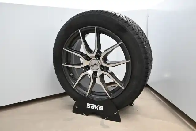 Harmaa Farmari, Mercedes-Benz CLA – SZZ-753