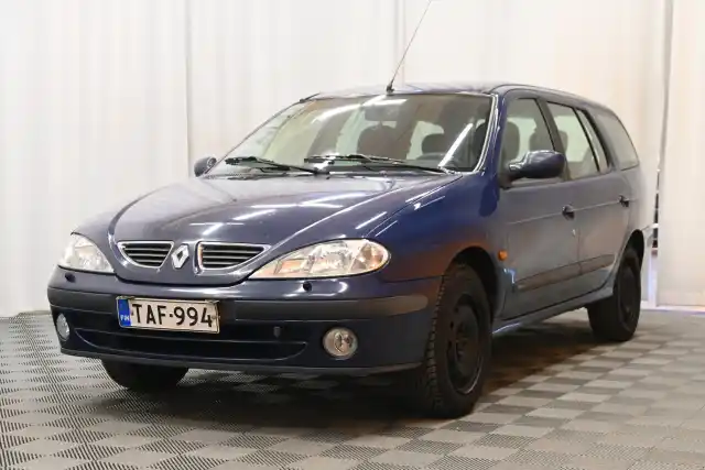 Sininen Farmari, Renault Megane – TAF-994