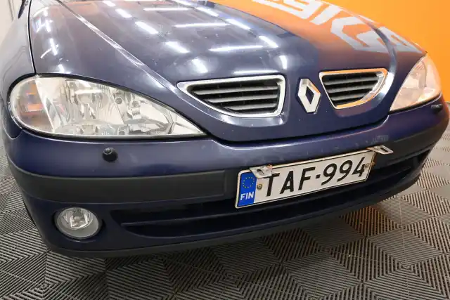 Sininen Farmari, Renault Megane – TAF-994