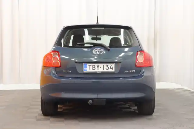 Sininen Viistoperä, Toyota Auris – TBY-134