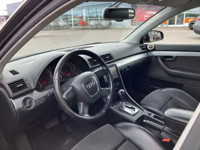 Musta Farmari, Audi A4 – TBY-661